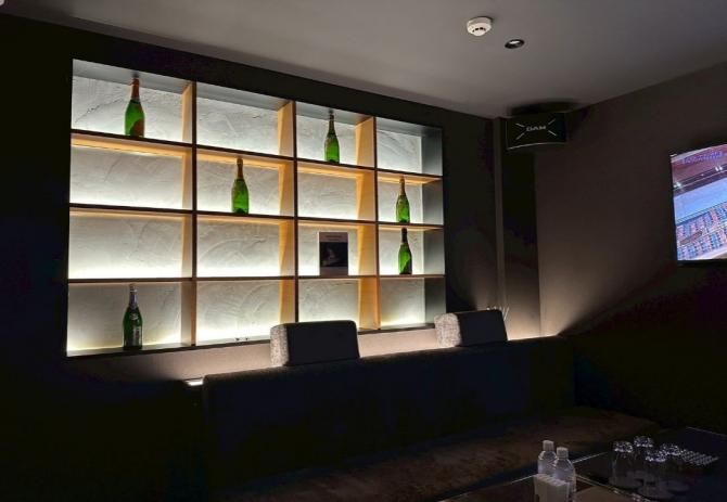 【千葉中央駅 徒歩2分居抜き店舗】】バー・ラウンジ居抜き／48坪大型空間・内装美麗／千葉市中央区の即営業可物件